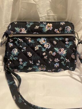 Retired Vera Bradley Women's Navy Garden Multi-Compartment Crossbody Purse